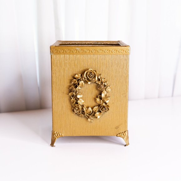 [ SOLD ] Vintage Ormolu Gold Tone Tissue Box Holder Hollywood Regency Style Rose - Picture 2 of 11